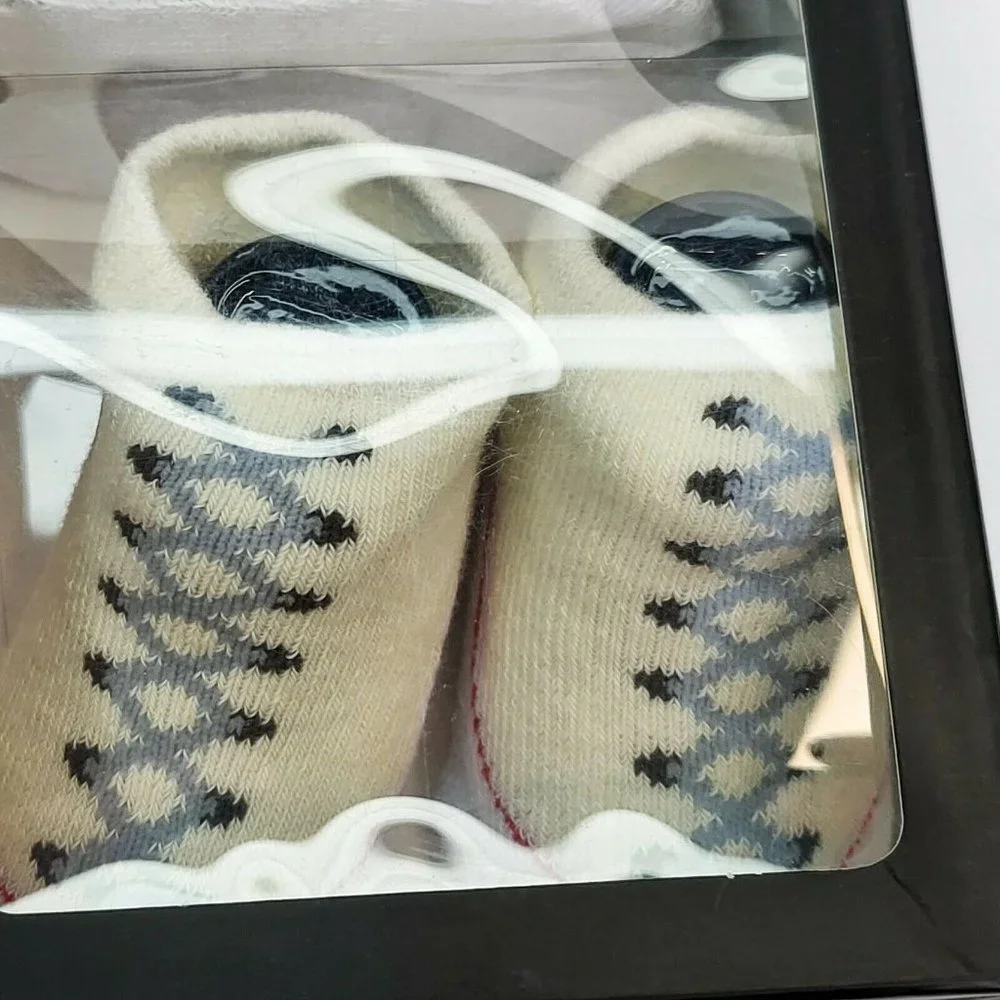 Converse Chuck Taylor Infant Booties 2 Pack 0-6 Months  Black Ivory 9002386-001 - Picture 2 of 5